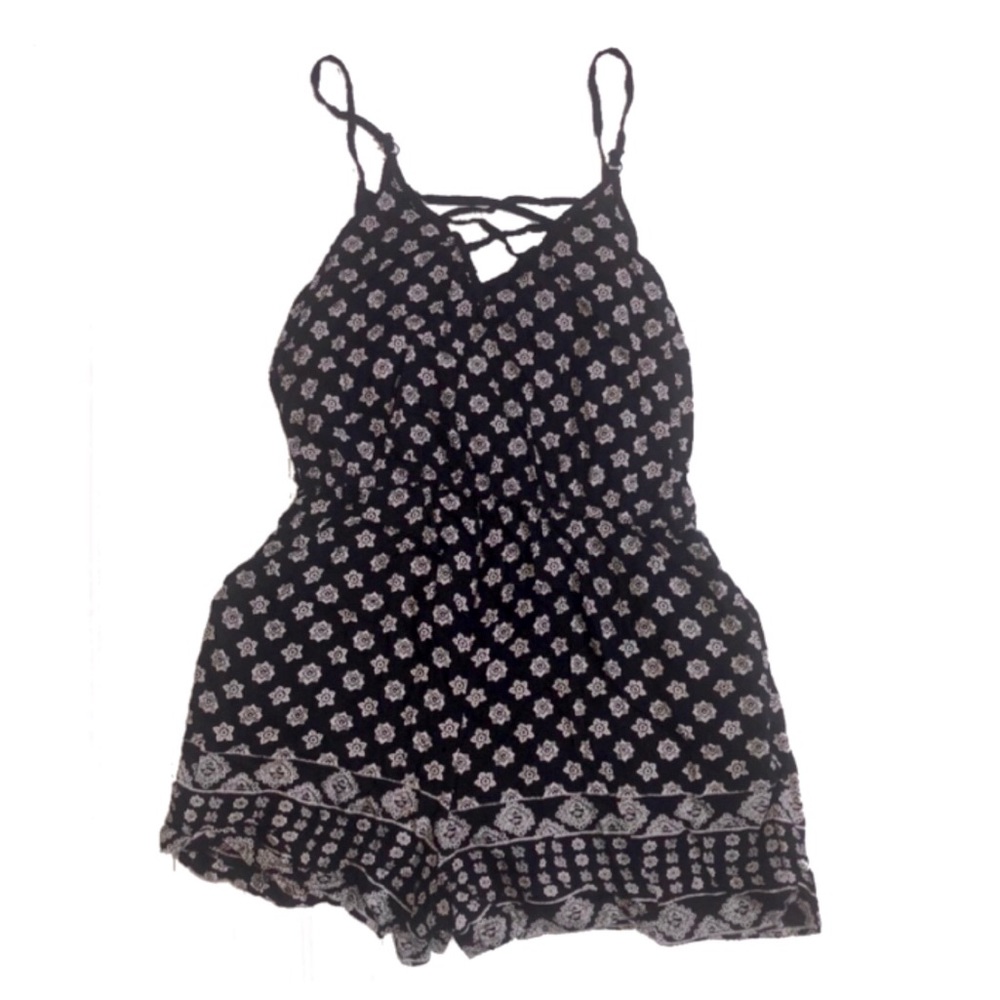 Francesca’s Black Boho Floral Lace Up Romper - Picture 2 of 7